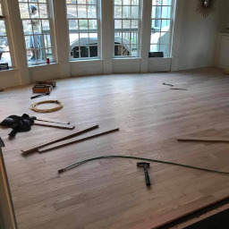 hardwood flooring install